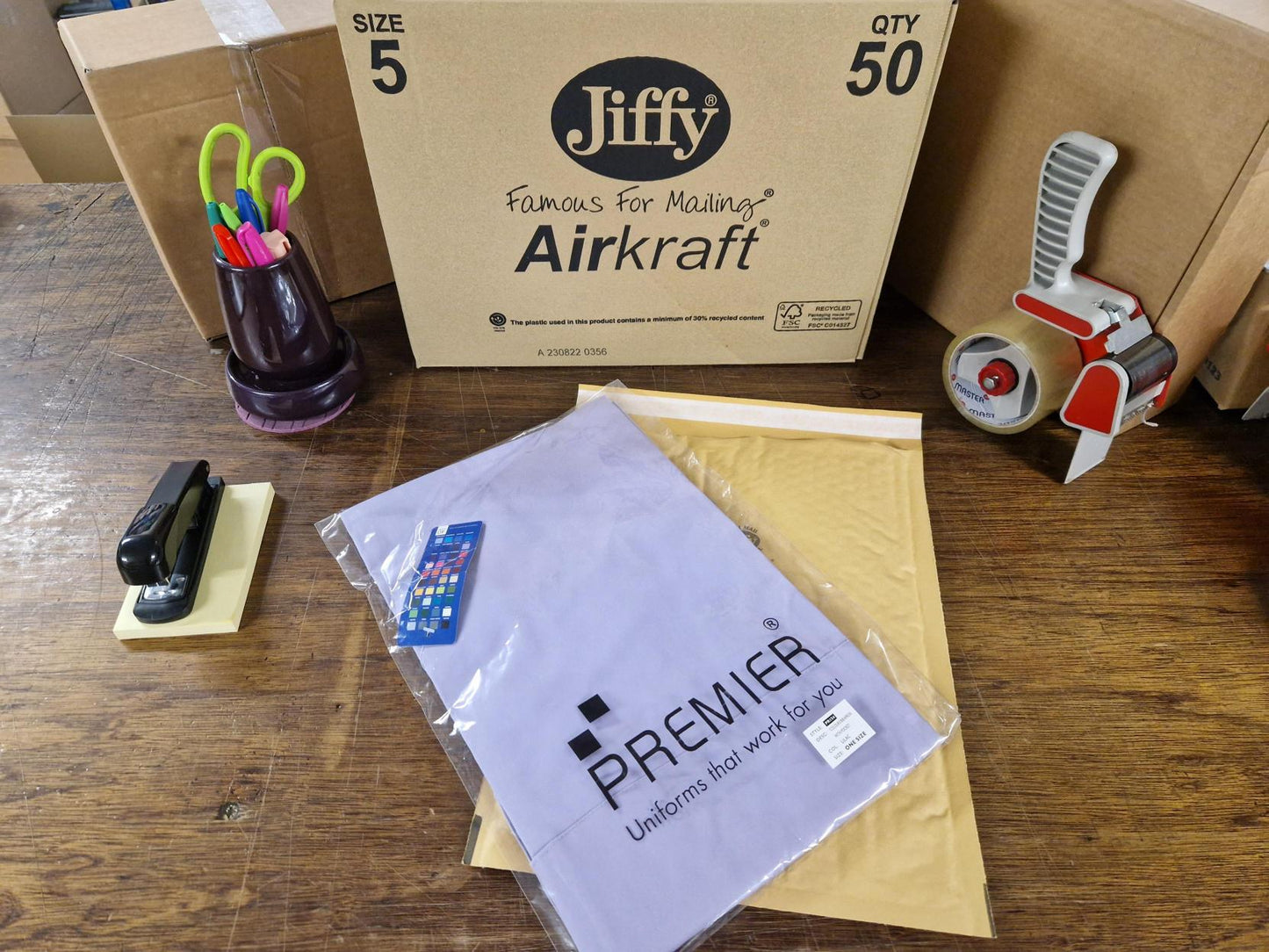 Box of Jiffy Airkraft JL5 - 290mm x 360mm