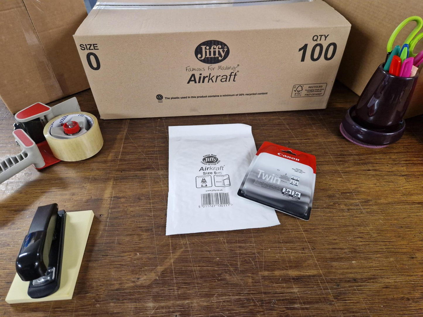 Box of Jiffy Airkraft JL0 - 170mm x 210mm